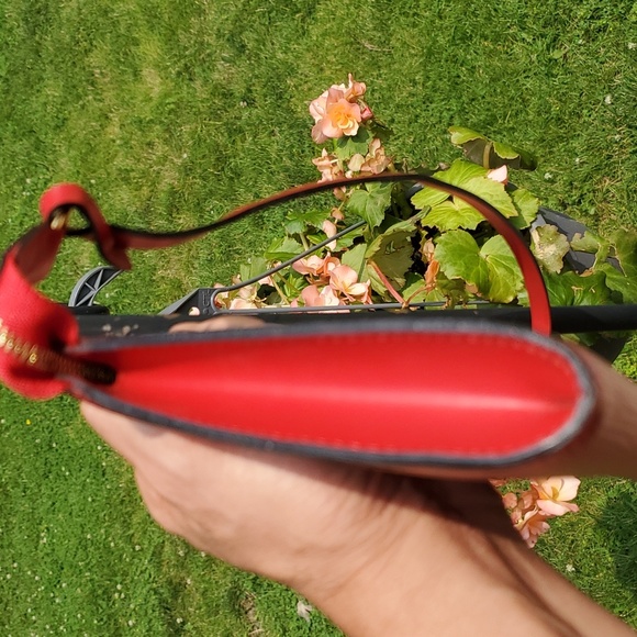 💥💥SOLD💥LOUIS VUITTON EPI POCHETTE - Picture 7 of 12